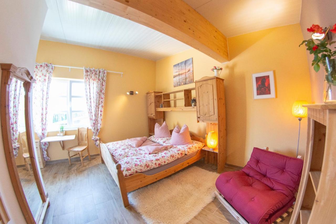 Ranchzimmer Am Hippo-Campus Reit- Und Therapiezentrum Deutsch Haslau Eksteriør billede